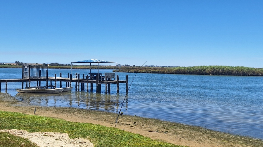 2 Bedroom Property for Sale in Velddrif Western Cape